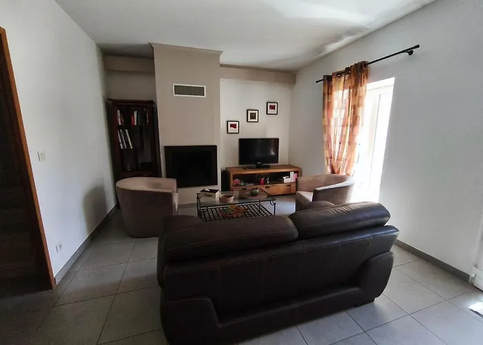 Le De Jc بيت للعطل *